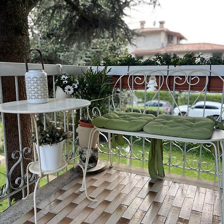 Your Familyapartment In Sirmione Buitenkant foto