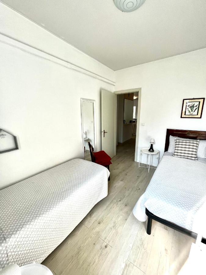 Your Familyapartment In Sirmione Buitenkant foto