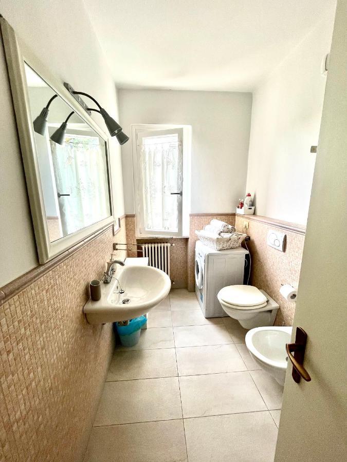 Your Familyapartment In Sirmione Buitenkant foto