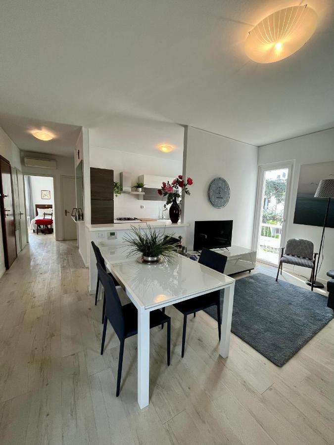 Your Familyapartment In Sirmione Buitenkant foto