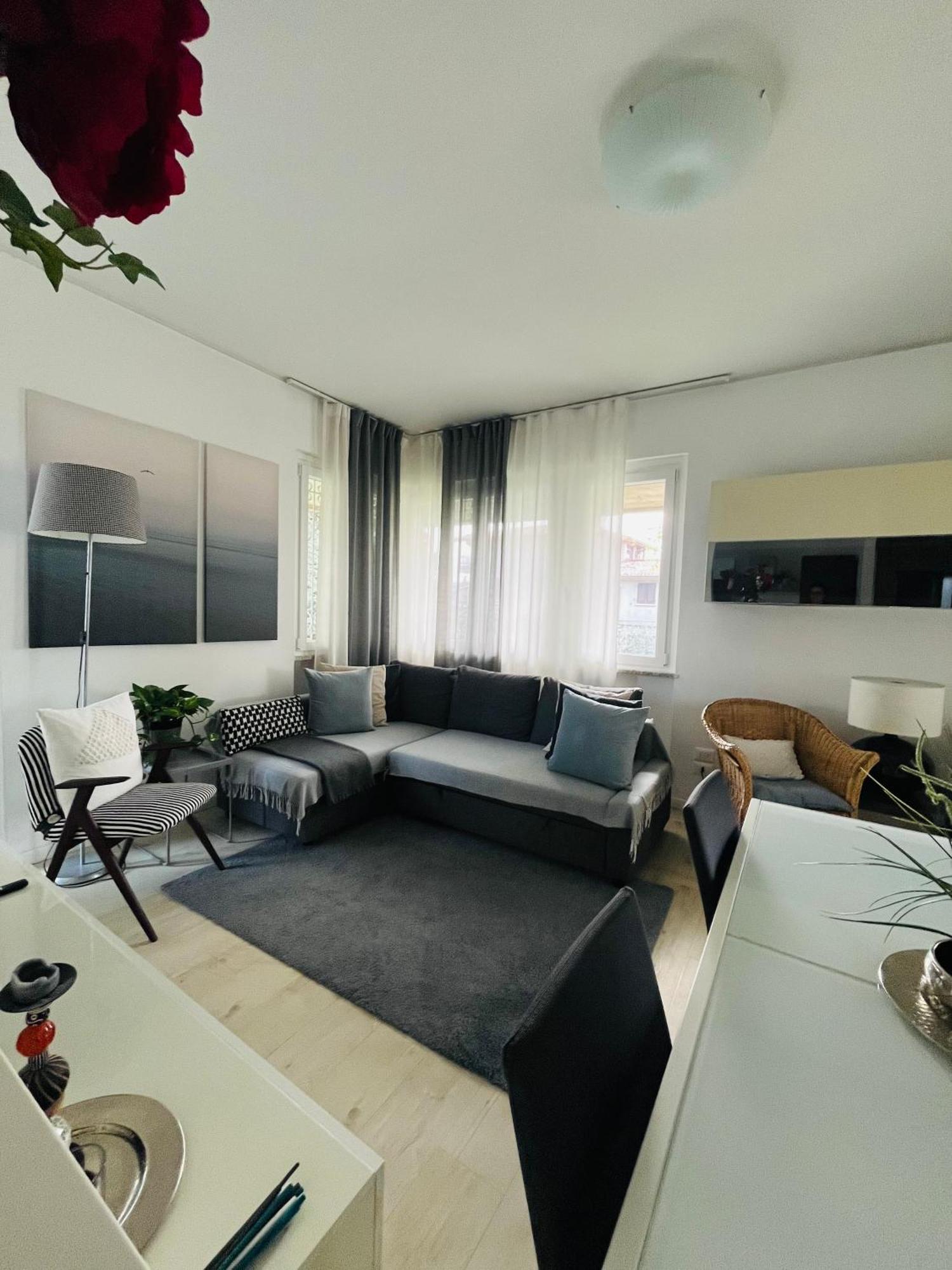 Your Familyapartment In Sirmione Buitenkant foto
