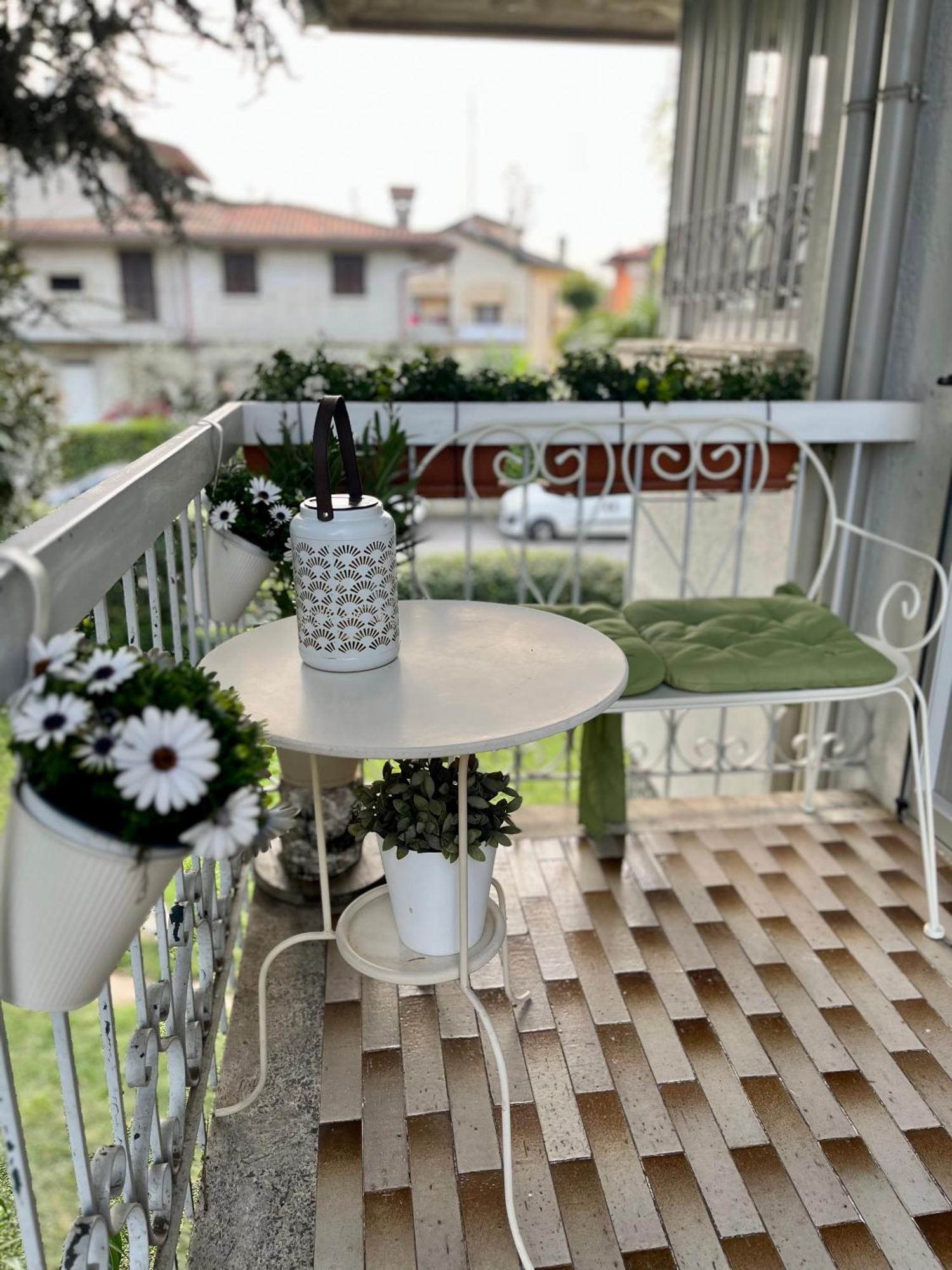 Your Familyapartment In Sirmione Buitenkant foto